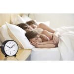 4" Super Silent Non Ticking Analog Alarm Clock with Night Light - Image 9