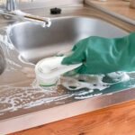 Electric Spin Scrubber Cordless Handheld Cleaning Brush with 5 Replaceable Brush Heads - Image 2