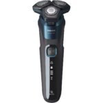 Philips Wet & Dry Shaver 5000 with SkinIQ Tech + Shave Heads, Charging & Cleaning Base (Refurbished) - Image 2