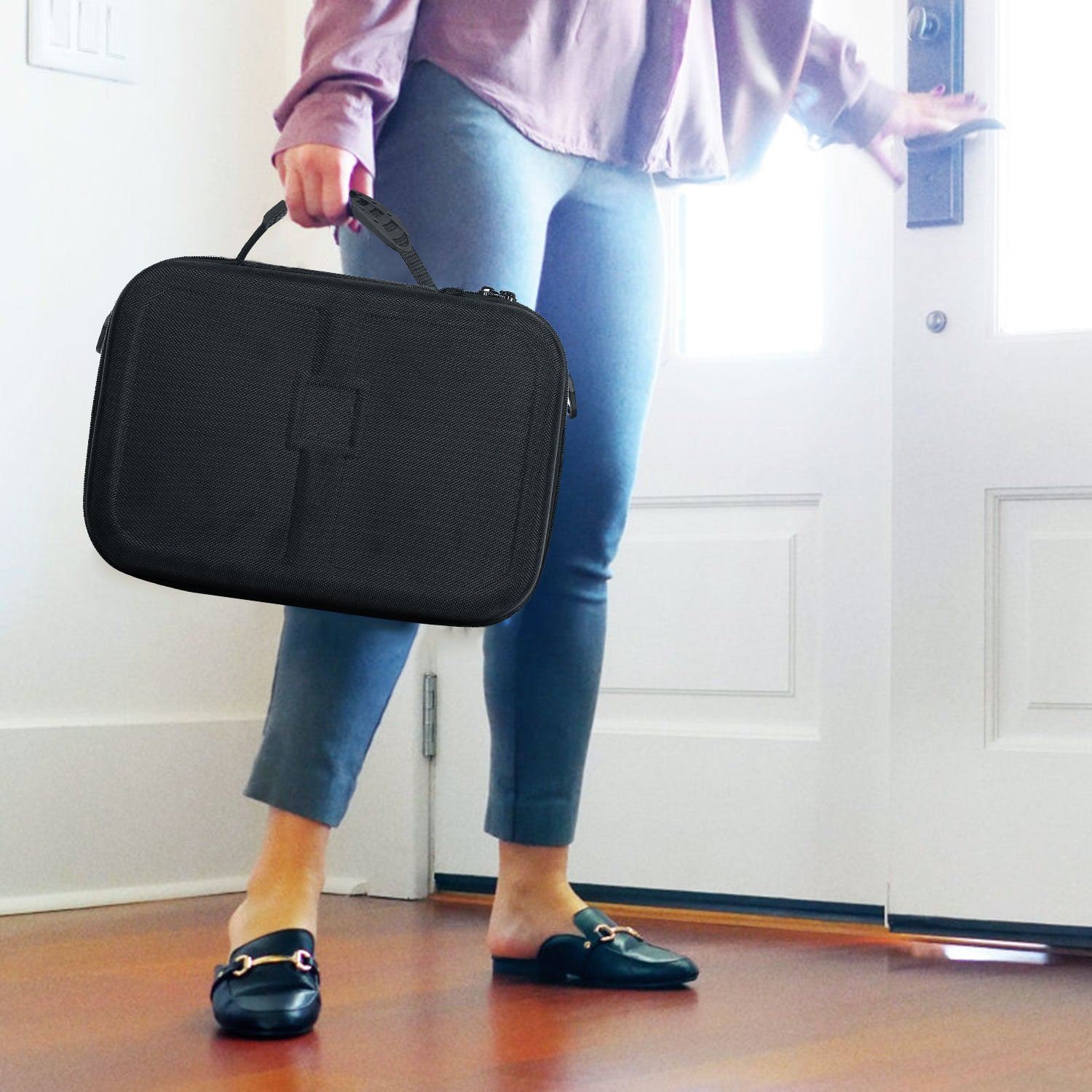 Portable Deluxe Carrying Case for Nintendo Switch - Image 14