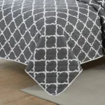 3-Piece Set: Bibb Home Printed Reversible Quilt Set - Image 10