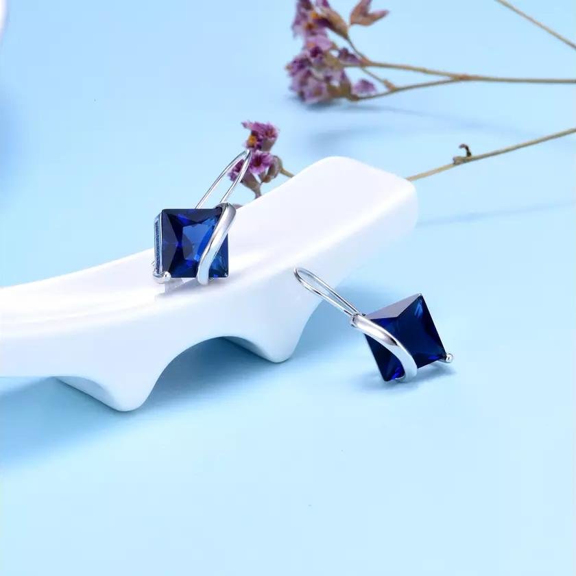 Sterling Silver Sapphire Diamond Cut Earring - Image 4